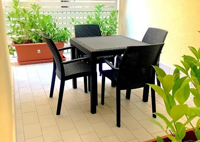 D'azeglio Apartahotel 4*